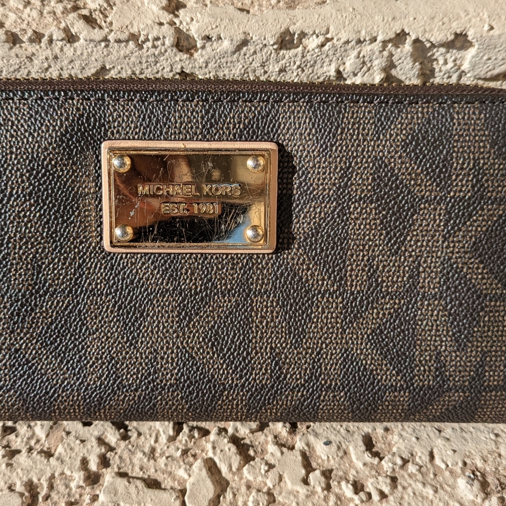 Michael Kors brown zip around wallet